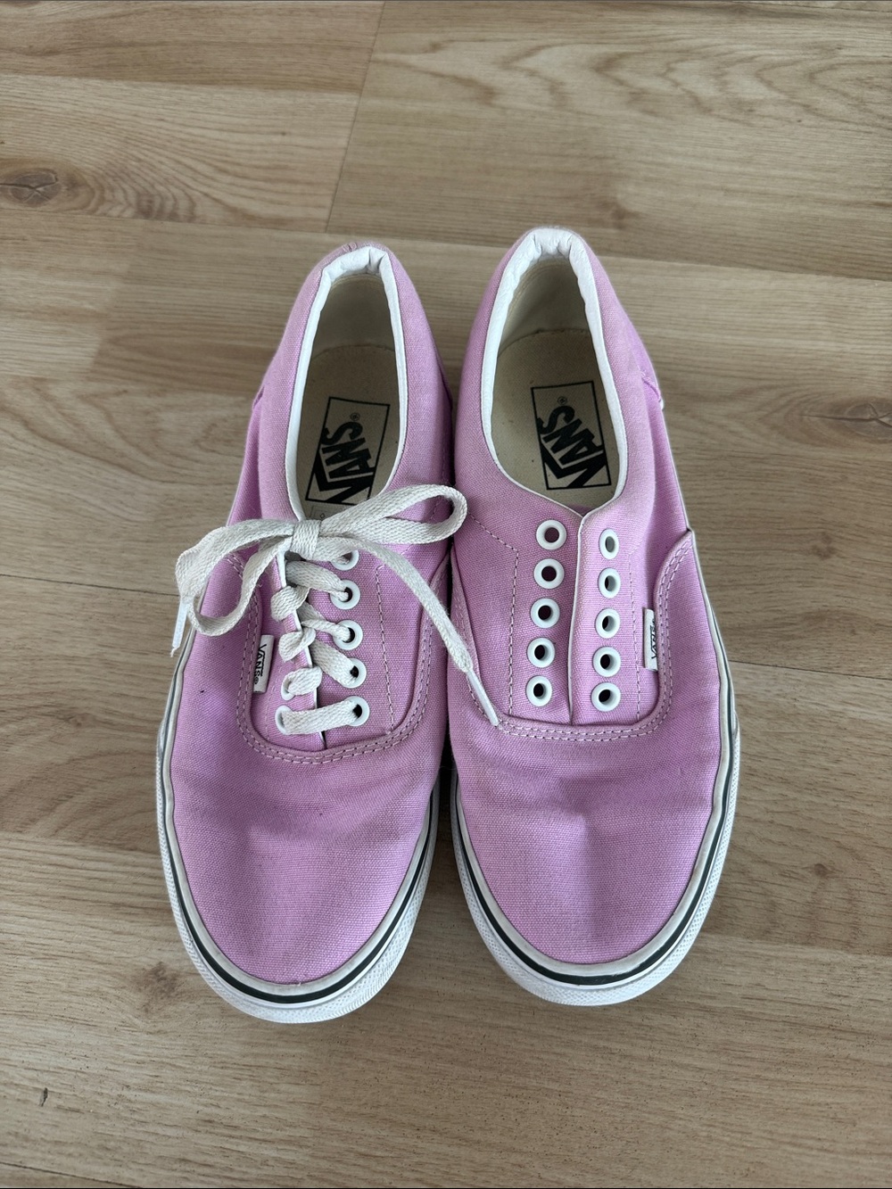 Vans Classic Low-Top Sneakers in Light Pink